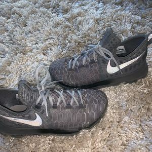 Youth Basketball Shoes